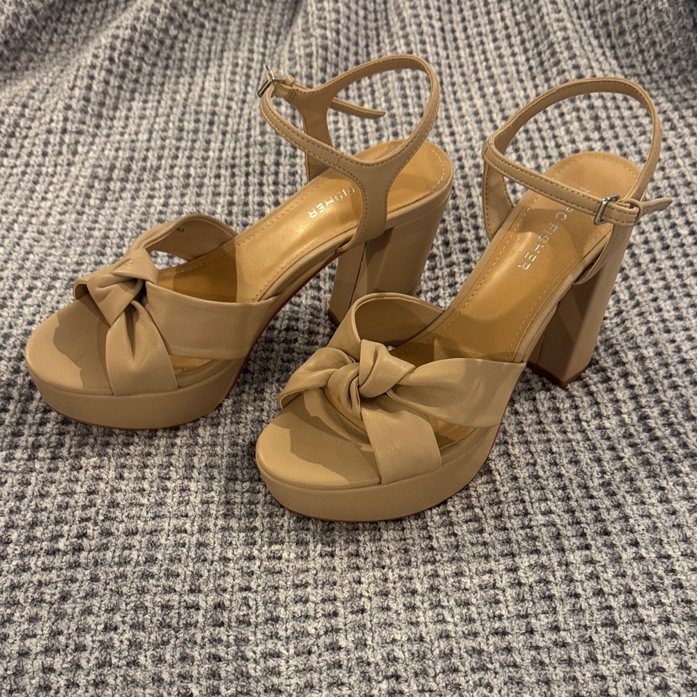Marc Fisher Tan Knot Platform Sandals with Ankle Strap - Picture 2 of 5